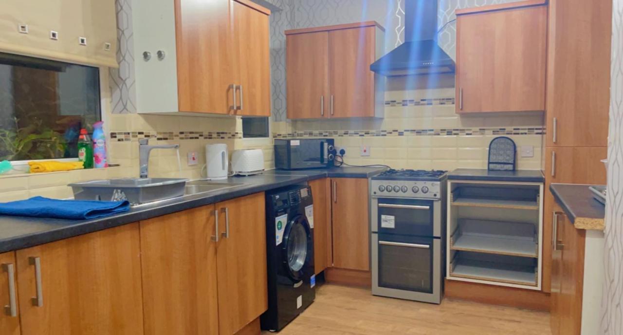 Manchester Old Trafford Apartment Экстерьер фото